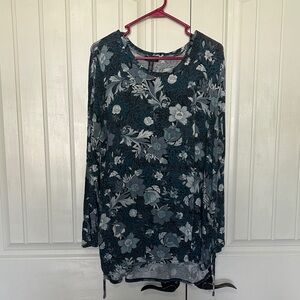 Jones New York Floral Tunic in Blue and Gray